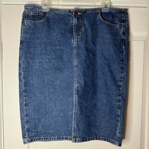 Mossimo denim skirt, blue, size 15
